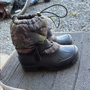 Kids Camouflage Winter Boots